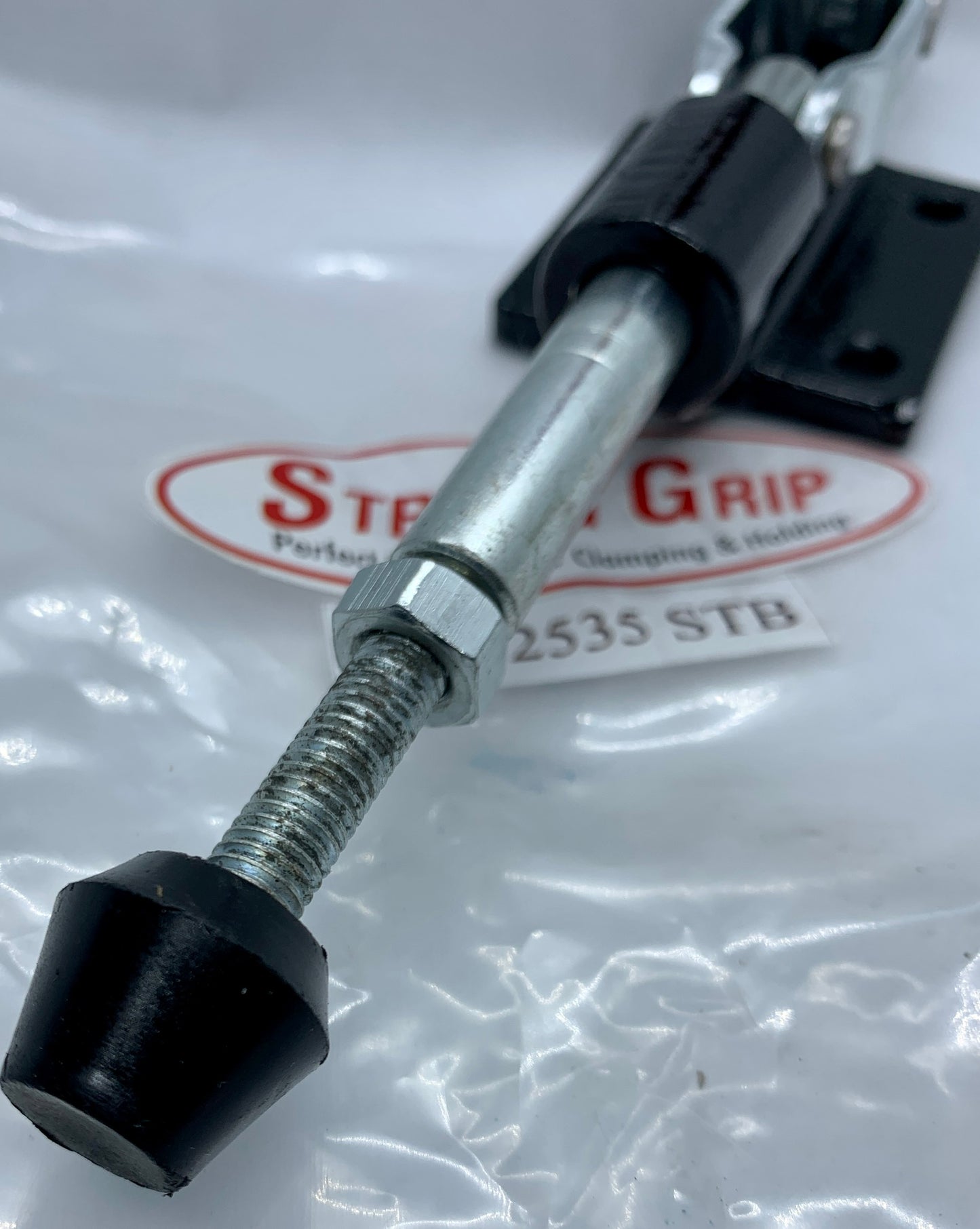 Strong Grip HSA-2535-STB Straight-Line Toggle Clamp | 660 lb M8 Threaded Rod